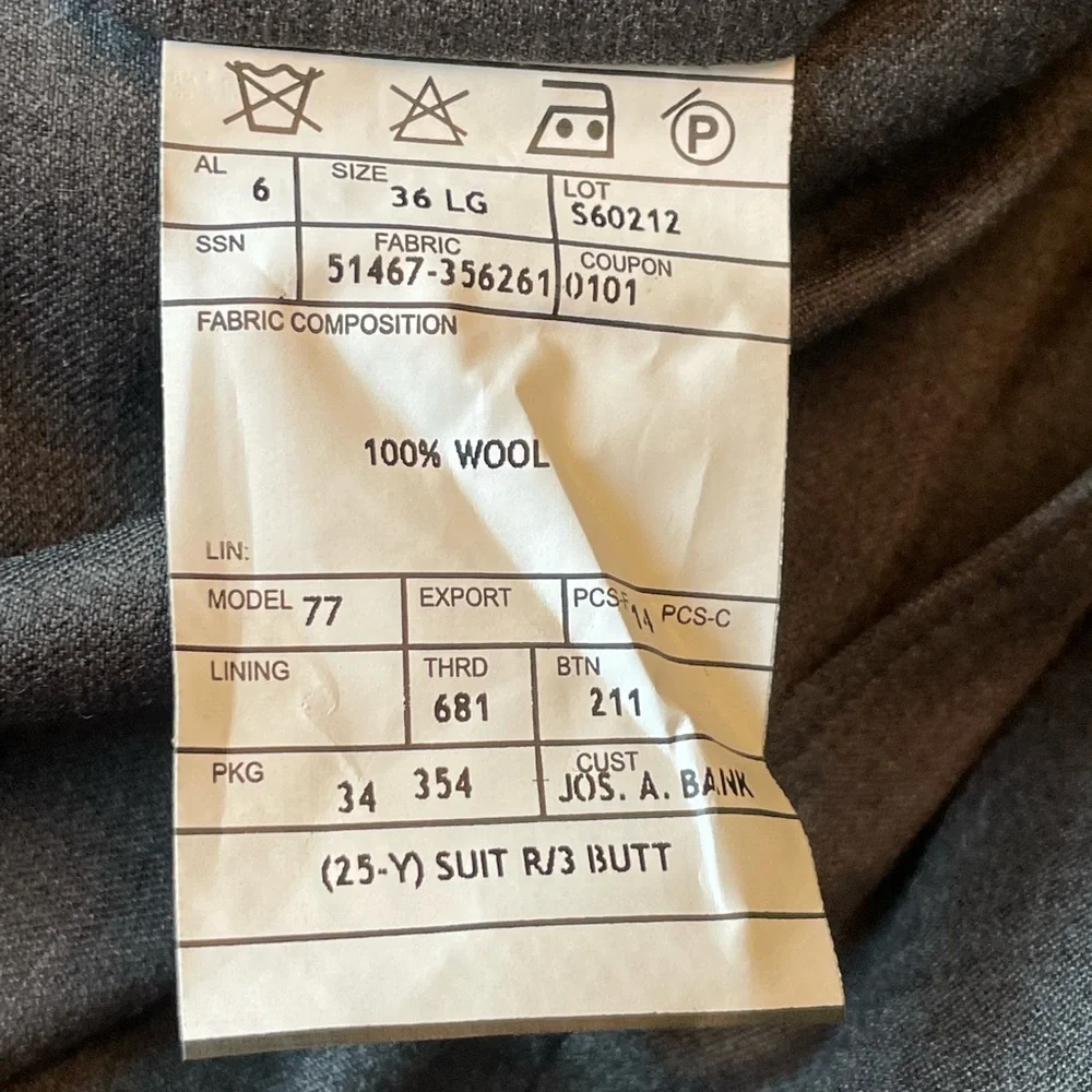 JOS. A. BANK SIGNATURE COLLECTION GREY 3 Button Single breasted Suit 42 L